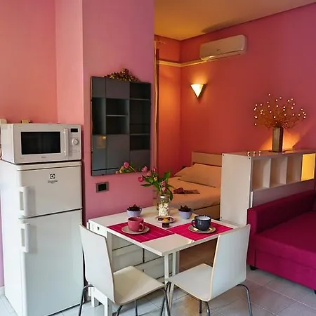 Studio Isola Porta Garibaldi * Milão